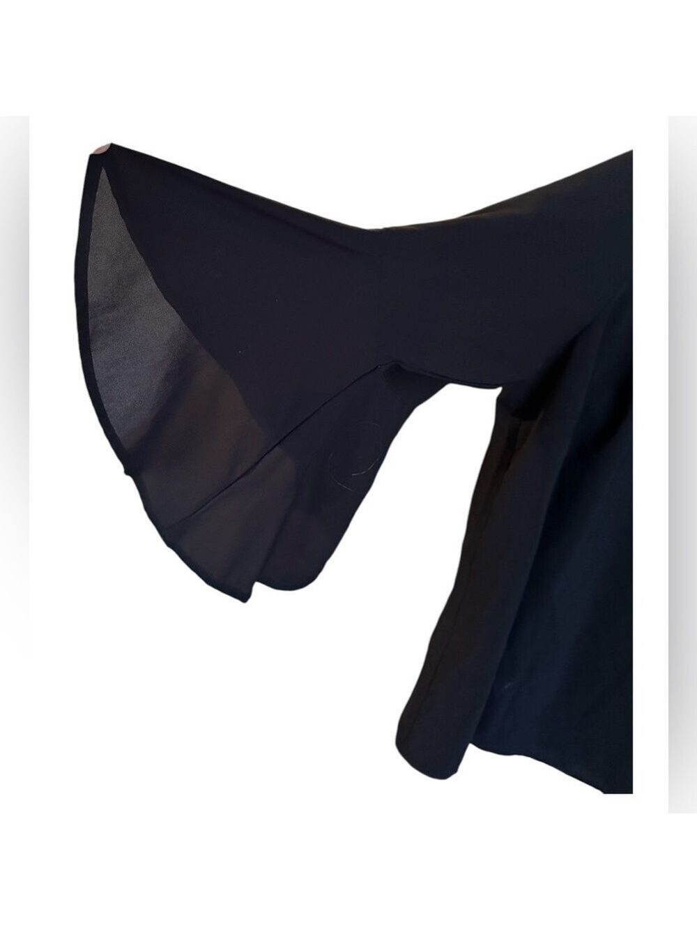Goldray by Stitchfix Black Blouse with Flouncy Bell Sleeves Size 3X - Picture 5 of 10